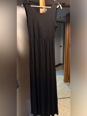 Vanilla Bay Black Sleeveless Maxi Dress